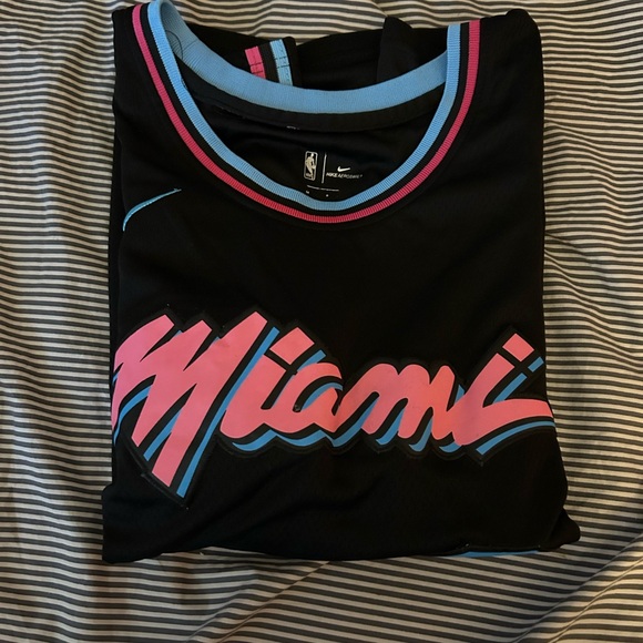 Nike 2018/19 Miami Heat City Edition Jersey - No. 3 - Wade - Size “Men’s” Large - Picture 6 of 6